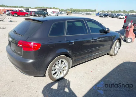 2013 Audi A3 2.0T Premium из США, поврежденный, VIN WAUBEAFM1DA002962